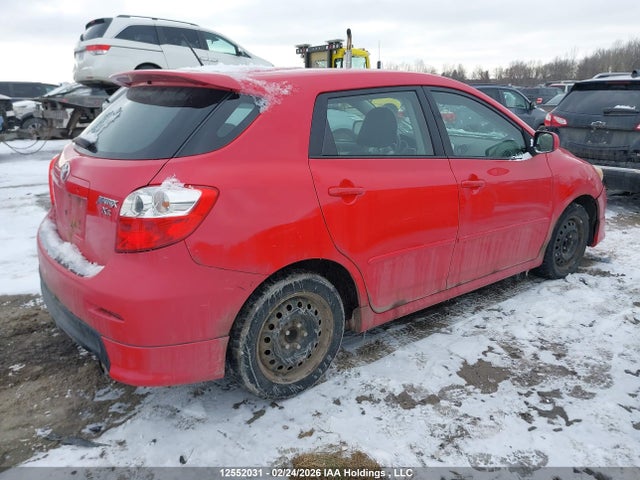 12552031 :رقم المزاد ، 2T1KE4EE2AC041498 vin ، 2010 Toyota Matrix Xr مزاد بيع