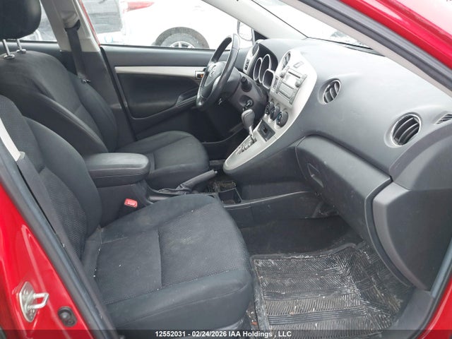 12552031 :رقم المزاد ، 2T1KE4EE2AC041498 vin ، 2010 Toyota Matrix Xr مزاد بيع