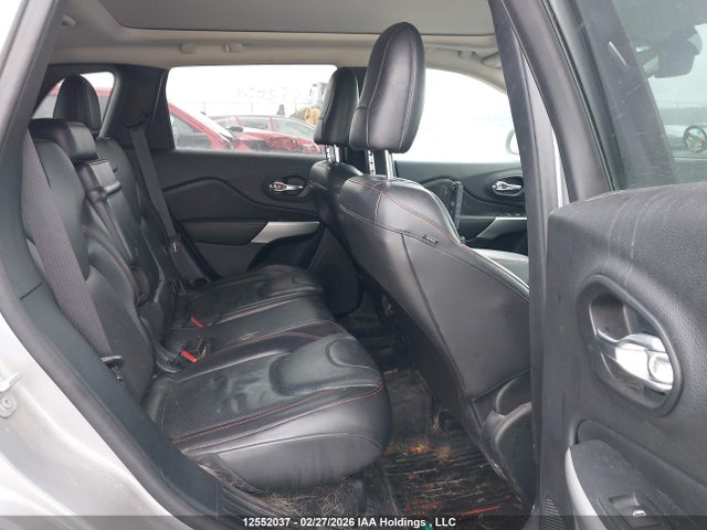 12552037 :رقم المزاد ، 1C4PJMBX2JD558312 vin ، 2018 Jeep Cherokee Trailhawk مزاد بيع