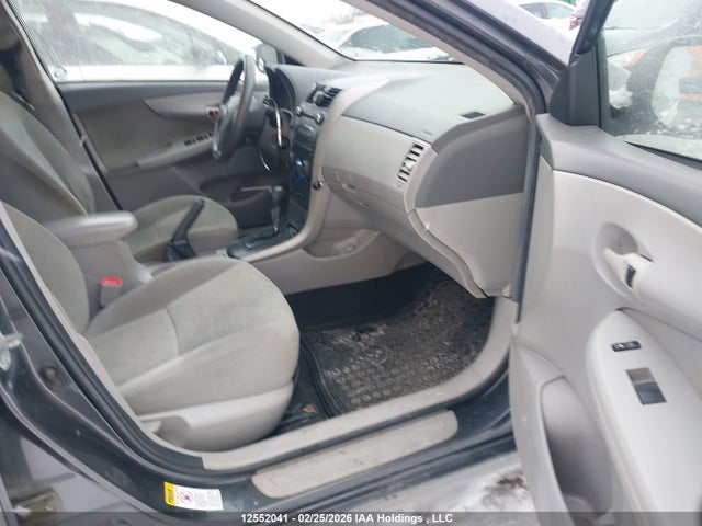 12552041 :رقم المزاد ، 2T1BU4EE5AC261284 vin ، 2010 Toyota Corolla S/le/xle مزاد بيع