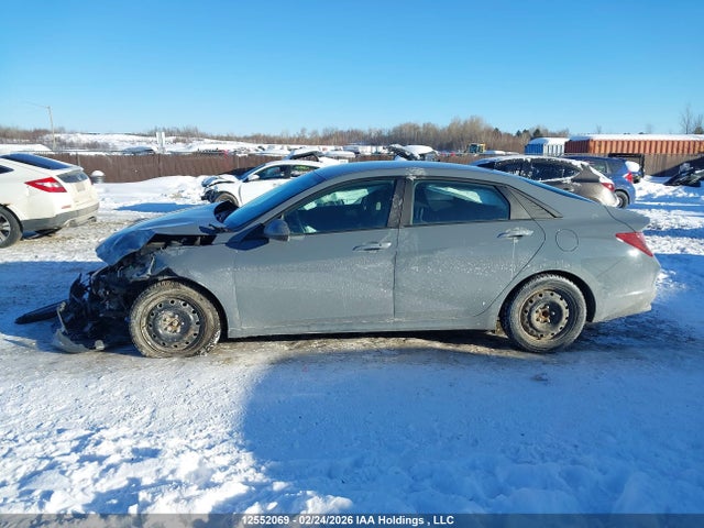 KMHLM4AG6MU170569 Hyundai Elantra Preferred Ivt