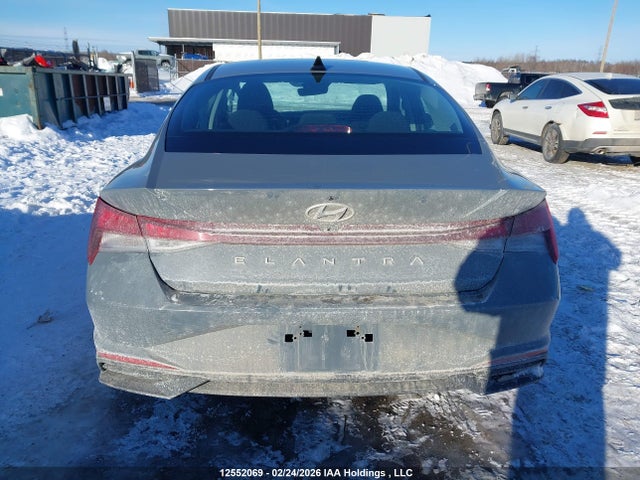 KMHLM4AG6MU170569 Hyundai Elantra Preferred Ivt