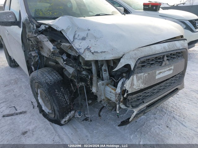 2014 Mitsubishi Rvr Se მანქანა იყიდება აუქციონზე, vin: 4A4AH3AU6EE603733, აუქციონის ნომერი: 12552096