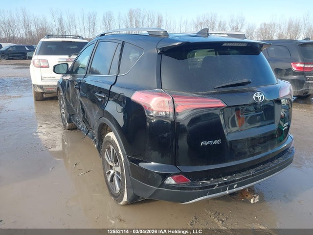 Toyota Rav4 Xle 2017 2T3RFREVXHW605066 Image 3