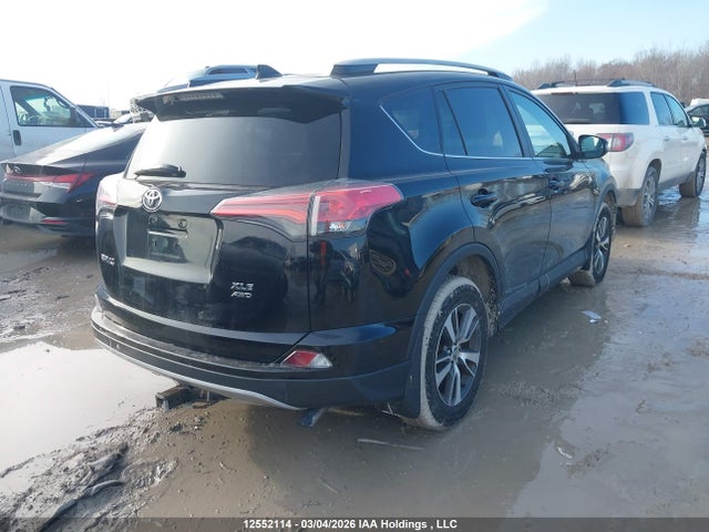Toyota Rav4 Xle 2017 2T3RFREVXHW605066 Image 4