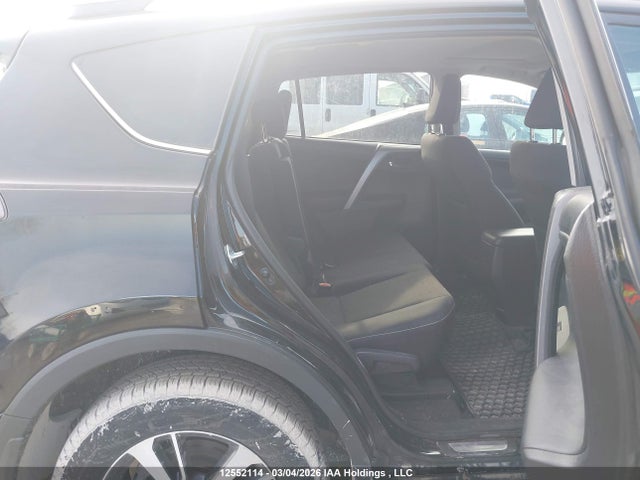 Toyota Rav4 Xle 2017 2T3RFREVXHW605066 Image 8