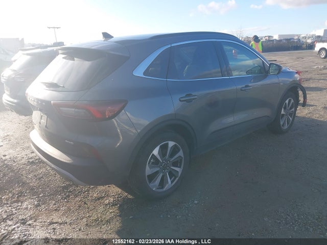 1FMCU9JA7SUA73015 Ford Escape Platinum