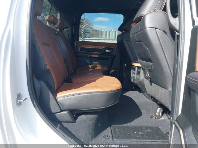 3C63R3FL1RG362831 RAM 3500 Limited Longhorn