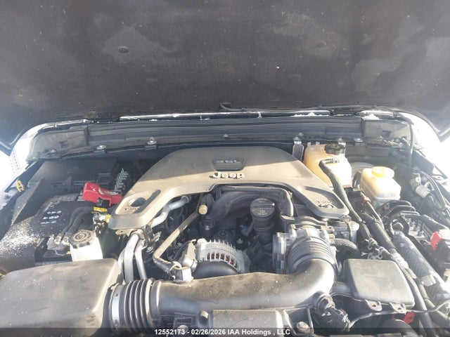 1C4HJXEG2KW674374 Jeep Wrangler Unlimited Sahara