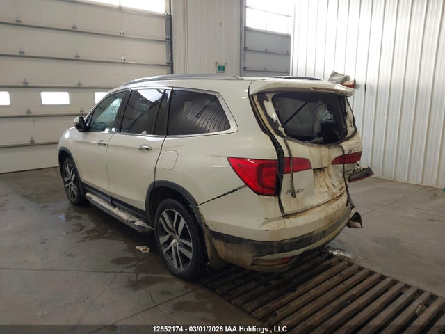 Продажа на аукционе авто 2016 Honda Pilot Touring, vin: 5FNYF6H90GB507807, номер лота: 12552174