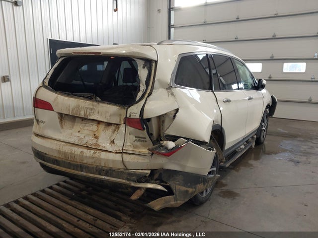 Продажа на аукционе авто 2016 Honda Pilot Touring, vin: 5FNYF6H90GB507807, номер лота: 12552174