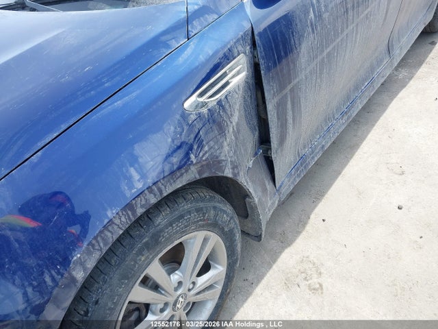 5XXGT4L30JG236425 KIA OPTIMA LX/S