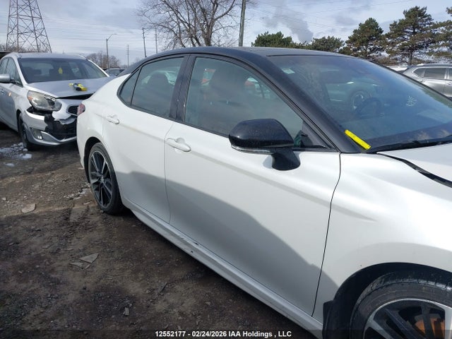 4T1B61HK9JU016304 Toyota CAMRY XSE