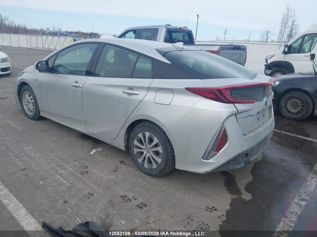 12552186 :رقم المزاد ، JTDKARFP9L3120560 vin ، 2020 Toyota Prius Prime Upgrade مزاد بيع