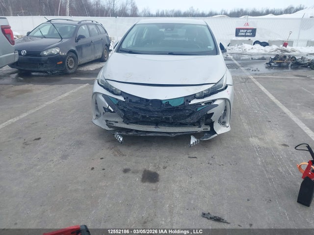 12552186 :رقم المزاد ، JTDKARFP9L3120560 vin ، 2020 Toyota Prius Prime Upgrade مزاد بيع