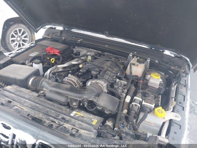 1C4PJXEG4RW334858 Jeep Wrangler Sahara