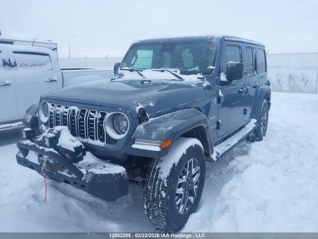 1C4PJXEG4RW334858 Jeep Wrangler Sahara