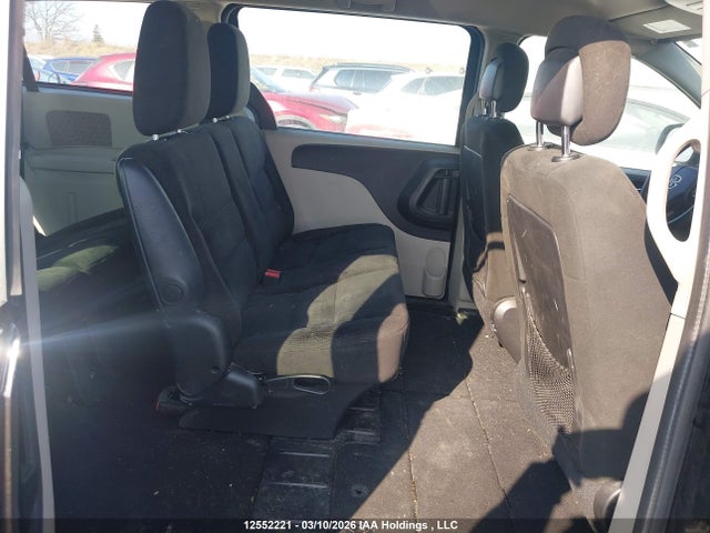 2C4RDGBG1FR592991 Dodge Grand Caravan Se/sxt