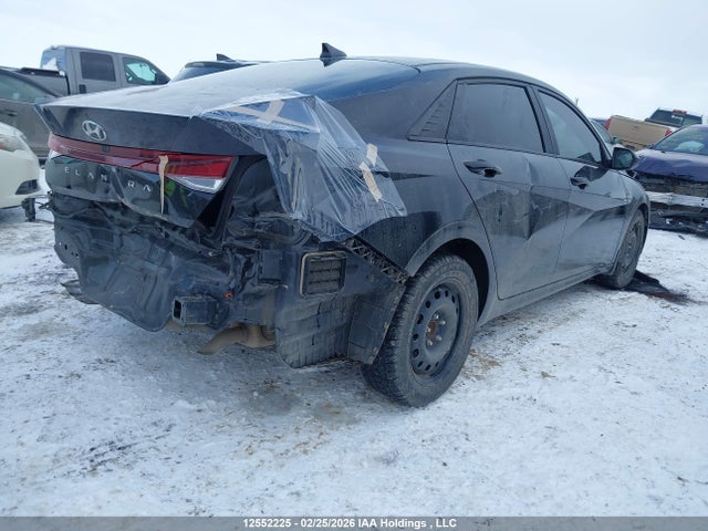 KMHLM4AG9NU311197 Hyundai Elantra Preferred Ivt
