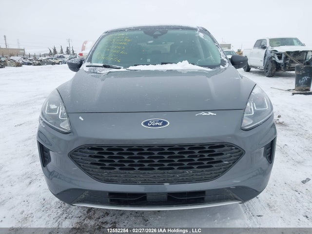 12552254 :رقم المزاد ، 1FMCU9F60NUA51883 vin ، 2022 Ford Escape S مزاد بيع