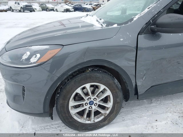 12552254 :رقم المزاد ، 1FMCU9F60NUA51883 vin ، 2022 Ford Escape S مزاد بيع
