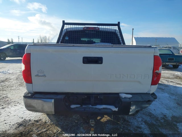 5TFDY5F16HX662580 Toyota Tundra Crewmax Sr5/trd Pro