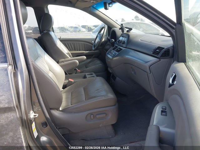 12552299 :رقم المزاد ، 5FNRL38758B508821 vin ، 2008 Honda Odyssey Ex-l مزاد بيع