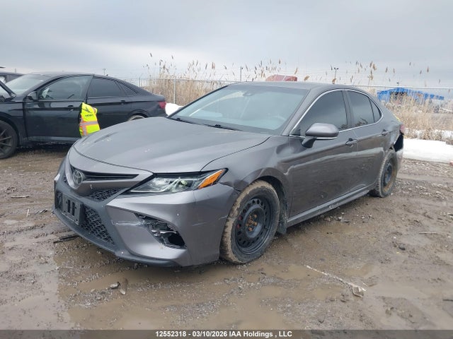 4T1B11HK0JU047715 Toyota Camry L/le/xle/se/xse