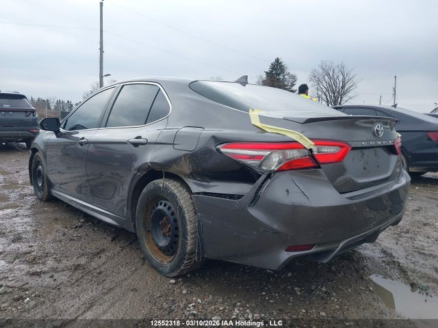 4T1B11HK0JU047715 Toyota Camry L/le/xle/se/xse