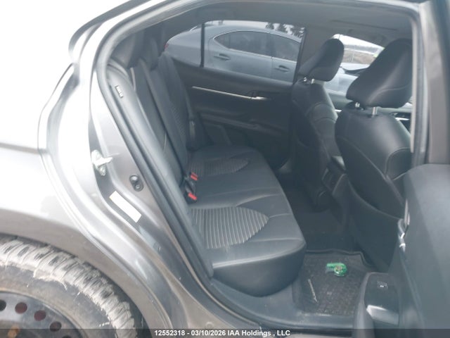 4T1B11HK0JU047715 Toyota Camry L/le/xle/se/xse