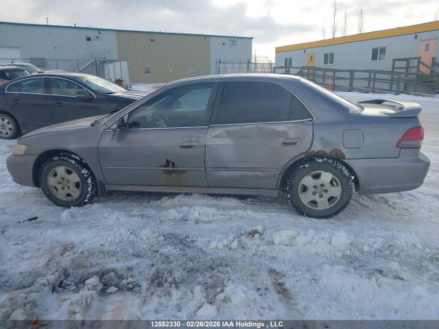 2001 Honda Accord Ex მანქანა იყიდება აუქციონზე, vin: 1HGCG16531A802637, აუქციონის ნომერი: 12552330
