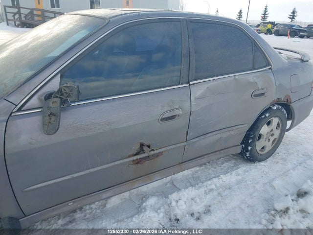 2001 Honda Accord Ex მანქანა იყიდება აუქციონზე, vin: 1HGCG16531A802637, აუქციონის ნომერი: 12552330