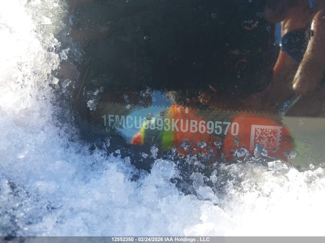 1FMCU9J93KUB69570 Ford Escape Titanium