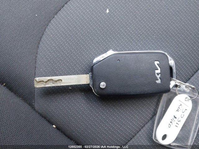 KNDCP3LE1S5277988 KIA Niro