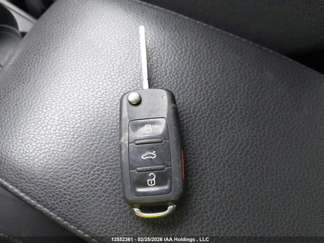 3VWPL7AJ2EM619724 Volkswagen Golf 2.0 Tdi Comfortline/2.0 Tdi Highline/2.0 Tdi Trendline/2.0 Tdi Wolfsburg Edition