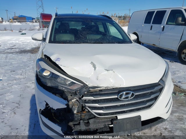 KM8J33A4XHU535108 Hyundai TUCSON SE