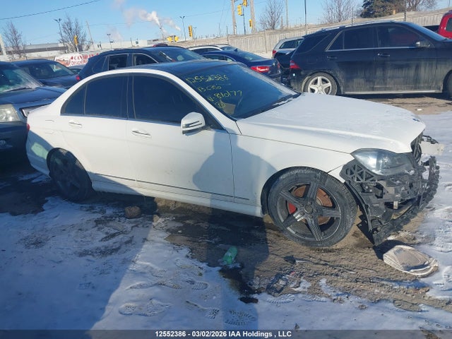 12552386 :رقم المزاد ، WDDGF8JB5DA840177 vin ، 2013 Mercedes-benz C 350 4matic مزاد بيع