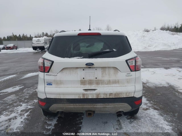 1FMCU0GD4JUC23187 Ford ESCAPE SE