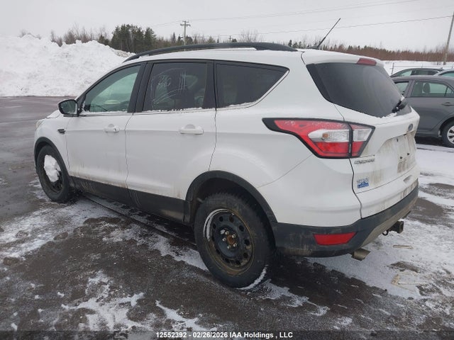 1FMCU0GD4JUC23187 Ford ESCAPE SE