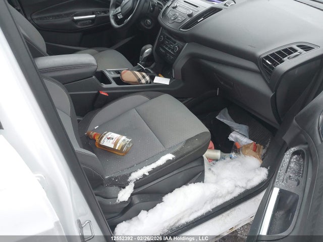 1FMCU0GD4JUC23187 Ford ESCAPE SE