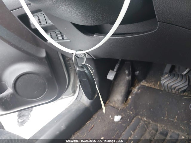 12552406 :رقم المزاد ، 5N1AT2MV2FC822377 vin ، 2015 Nissan Rogue S/sl/sv مزاد بيع