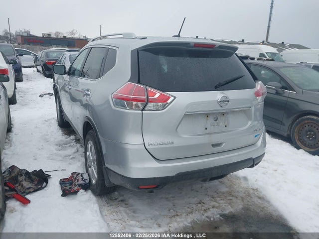 12552406 :رقم المزاد ، 5N1AT2MV2FC822377 vin ، 2015 Nissan Rogue S/sl/sv مزاد بيع