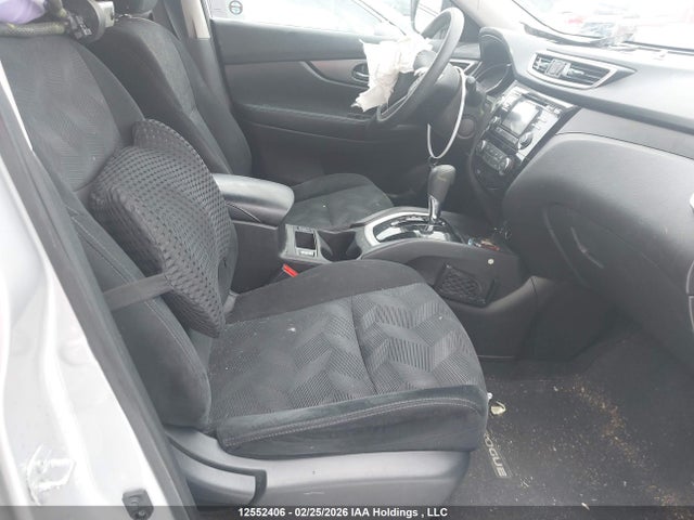 12552406 :رقم المزاد ، 5N1AT2MV2FC822377 vin ، 2015 Nissan Rogue S/sl/sv مزاد بيع