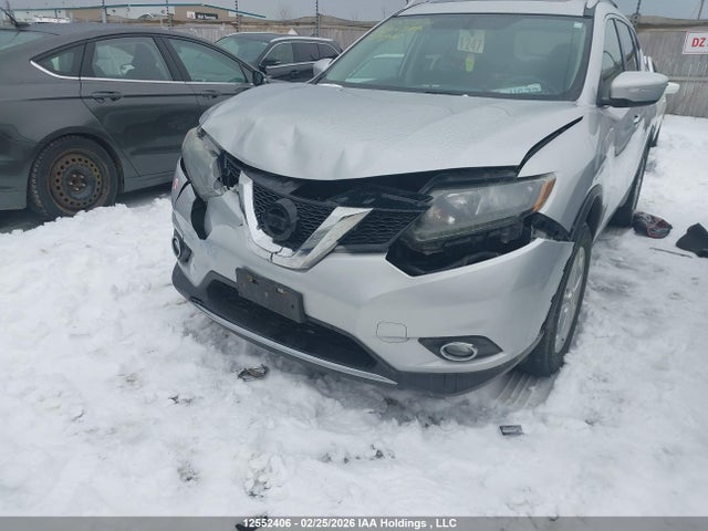 12552406 :رقم المزاد ، 5N1AT2MV2FC822377 vin ، 2015 Nissan Rogue S/sl/sv مزاد بيع