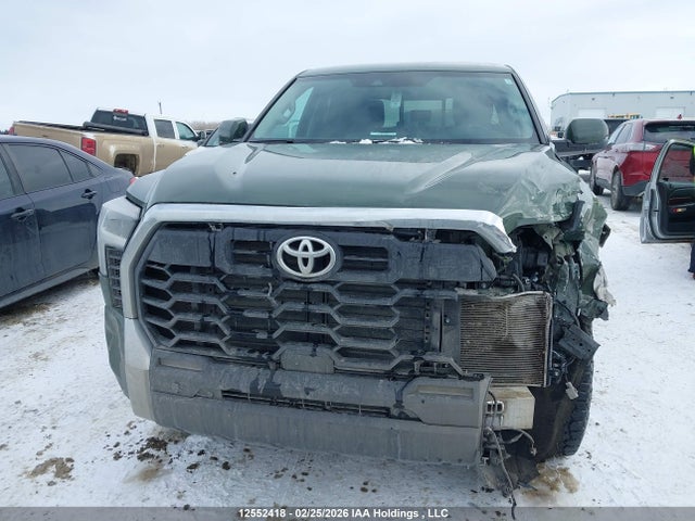 5TFLA5DA4NX002469 Toyota Tundra Sr