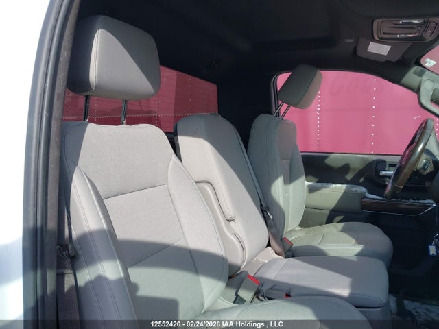 1GT39ME72NF104073 GMC Sierra K2500 Sle