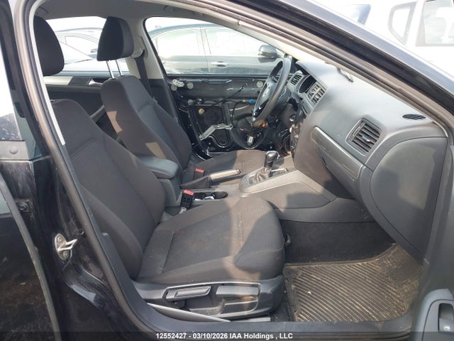 Продажа на аукционе авто 2015 Volkswagen Jetta 2.0l Trendline/2.0l Trendline+, vin: 3VW2K7AJ5FM306181, номер лота: 12552427