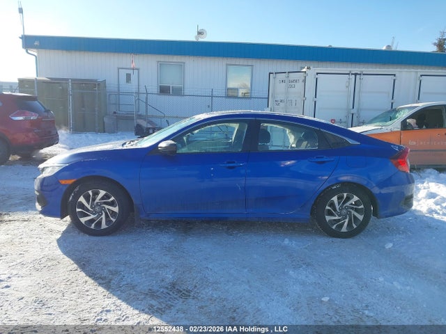 Продаж на аукціоні авто 2018 Honda Civic Ex, vin: 2HGFC2F87JH036261, номер лоту: 12552438
