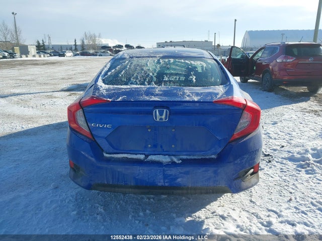 Продаж на аукціоні авто 2018 Honda Civic Ex, vin: 2HGFC2F87JH036261, номер лоту: 12552438
