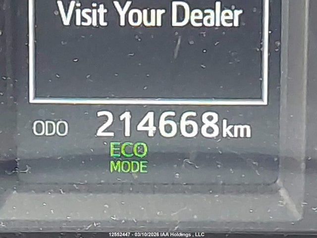 JTMWFREV6GJ066865 Toyota Rav4 Xle